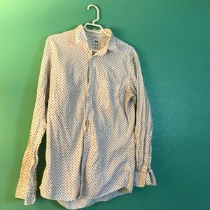 White long sleeve button up w/ red & blue pattern